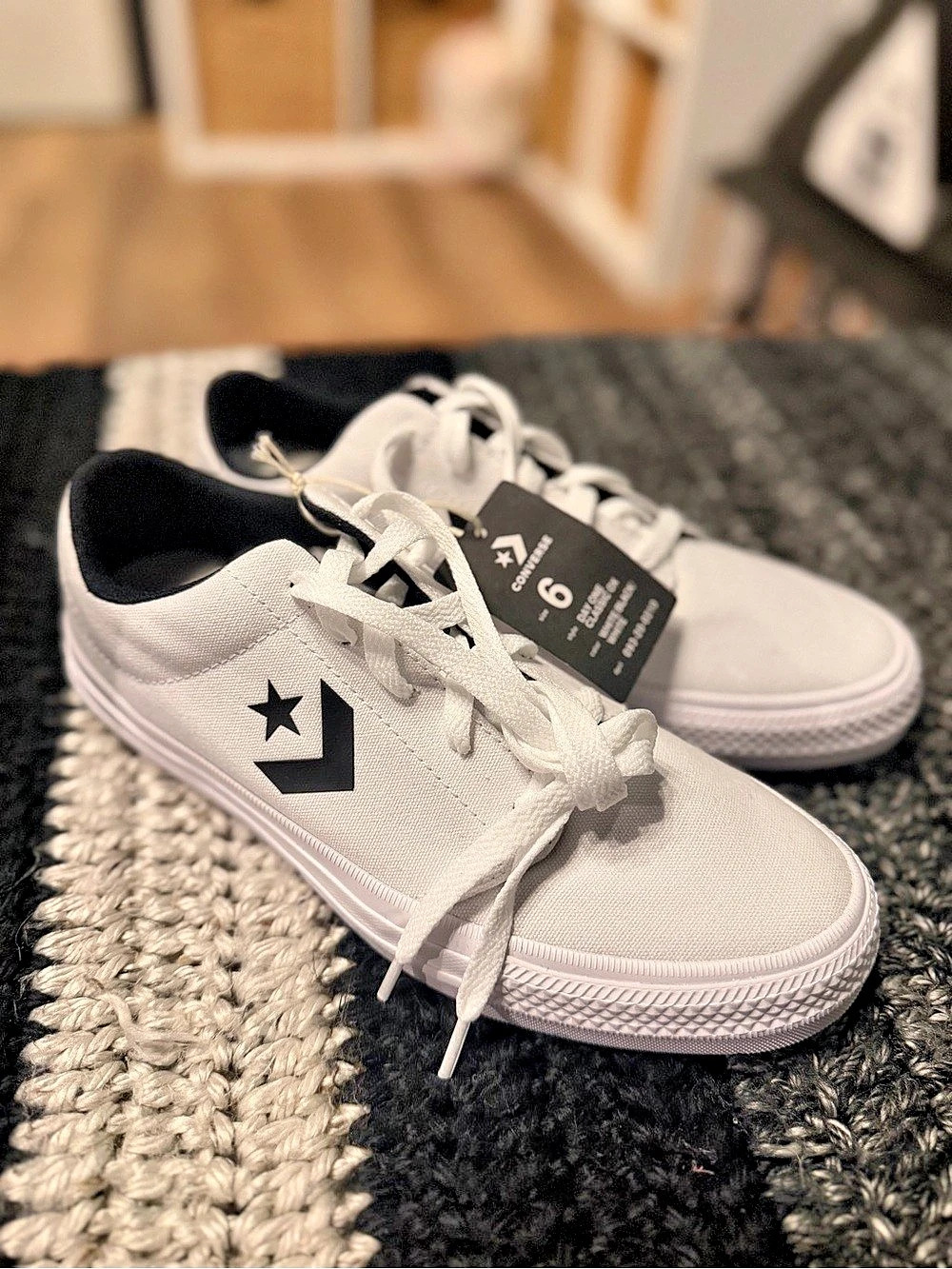 Converse Kids'/Adult Day One Classic Sneakers Black and White 6 Mens 7.5 Womens